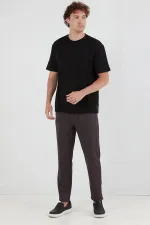 T-shirt noir à col rond en modal pour homme avec surpiqûres sur le devant