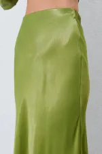 Kadın Yağ Yeşili Saten Uzun Etek