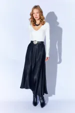 Jupe longue en satin noir ceinturée pour femme 3499