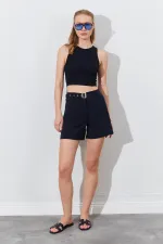 Kadın Siyah Beli Kendinden Kemerli Gabardin Şort