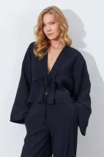 Kadın Siyah Önü Fırfırlı Kolları Salaş Bluz