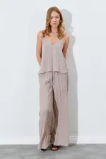 Kadın Vizon İp Askılı Kısa Pantolonlu Kırışık Takım