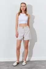 Kadın Açık Bej Beli Kendinden Kemerli Gabardin Şort