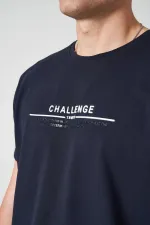 Erkek Lacivert Bisiklet Yaka Enjeksiyon Baskı Challenge Yazılı Tişört