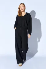 Kadın Siyah Yaka Fermuarlı Dikiş Detaylı Selanik Takım