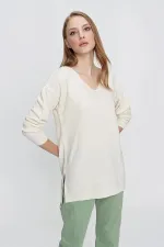 Kadın Ekru V Yaka Salaş Triko Kazak