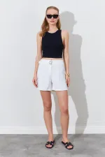 Kadın Ekru Beli Kendinden Kemerli Gabardin Şort
