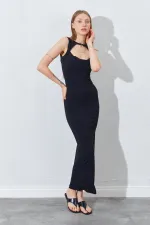 Kadın Siyah Önü Pencere Detaylı Elbise