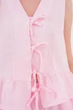 Kadın Pembe Önü Bağlamalı Kolsuz Eteği Fırfırlı Muslin Bluz