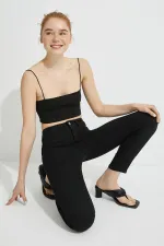 Kadın Siyah Dar Paça Skinny Pantolon