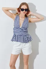 Kadın Lacivert Önü Arkası V Beli Drapeli Peplum Bluz