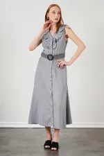 Kadın Gri Yaka Fırfırlı Önü Düğmeli Kolsuz Poplin Kumaş Uzun Elbise