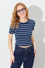 T-shirt rayé à col rond et manches courtes pour femme (25512), entièrement en lycra côtelé