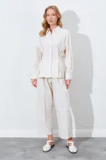 Women's Stone Waist Fitted Shirt with Button Detail