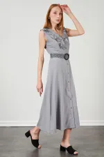 Kadın Gri Yaka Fırfırlı Önü Düğmeli Kolsuz Poplin Kumaş Uzun Elbise