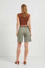 Kadın Haki Beli Kemerli Licralı Gabardin Midi Şort