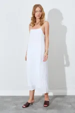 Kadın Ekru İp Askılı Kırışık Uzun Elbise