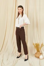 Kadın Koyu Kahve 3523 Cep Görünümlü Çift Fletolu  Kemerli Joger Pantolon