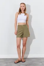 Kadın Haki Beli Kendinden Kemerli Gabardin Şort