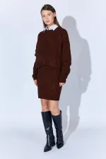 Kadın Kahve Saç Örgülü Etek Kazak Takım