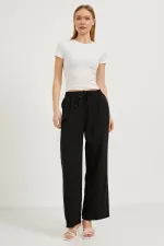 Kadın Beyaz Bisiklet Yaka Kısa Kollu Licralı Body