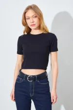 Kadın Siyah (25608) Bisiklet Yaka Düşük Kol Full Likra Ribana Crop Tişört