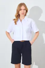 Kadın Beyaz Çift Cepli Düşük Kol Crop Gömlek