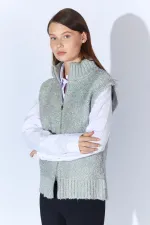 Women's Grey Zip-Up Bouclé Vest