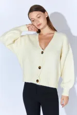 Kadın Krem V Yaka Basic Hırka