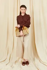 Kadın Naturel Kemer Detaylı Çift Pileli Bemuda Keten Pantolon