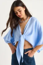 Kadın Mavi Yarasa Kol Ön Bağlamalı Gömlek