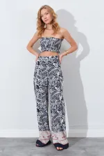 Kadın Siyah Croplu-Palozzo Pantolonlu Desenli Takım