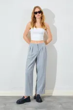 Kadın Gri Kemersiz Önü Çift Pileli Poliviskon Pantolon
