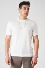 Erkek Ekru Bisiklet Yaka Etek Yırtmaçlı Triko Tişört