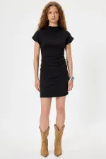 Kadın Siyah Beli Büzgülü Dik Yaka Elbise