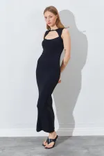 Kadın Siyah Önü Pencere Detaylı Elbise