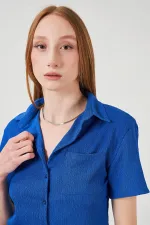 Kadın Saks Bürümcük Tek Cep Crop Gömlek