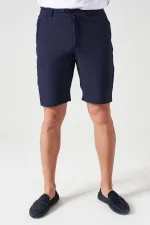 Short bleu marine pour homme, taille semi-élastiquée et finitions dorées