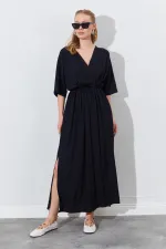 Kadın Siyah Düşük Kol Yanları Yırtmaçlı Uzun Elbise