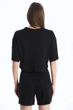 Kadın Siyah Bisiklet Yaka Oversize Süprem Basic Crop Tişört