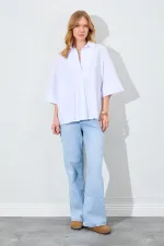 Kadın Beyaz Düşük Kol Önü Patlı Salaş Kesim Gömlek