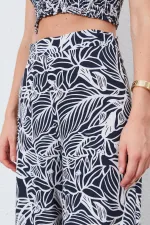 Kadın Siyah Croplu-Palozzo Pantolonlu Desenli Takım