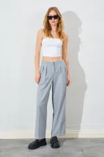 Kadın Gri Kemersiz Önü Çift Pileli Poliviskon Pantolon