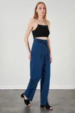 Kadın İndigo Yüksel Bel Deri Kemerli Poplin Pantolon