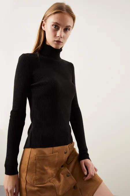 Kadın Siyah Fitilli Balıkçı Triko kazak