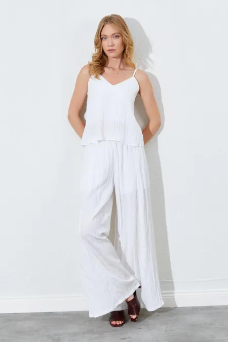 Kadın Ekru İp Askılı Kısa Pantolonlu Kırışık Takım