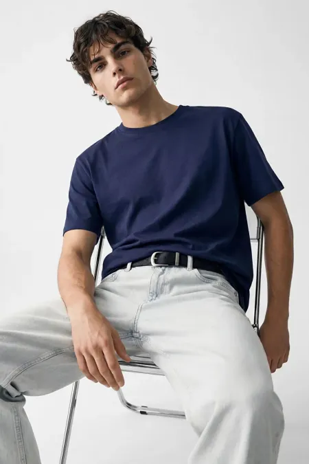 T-shirt basique en modal bleu marine à col rond pour homme