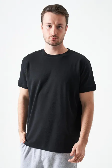 T-shirt basique noir à col rond pour homme