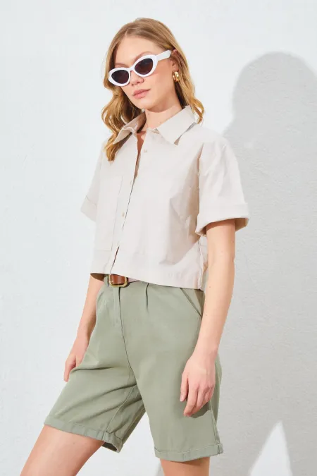 Chemise courte à manches tombantes et double poche ornée de pierres pour femme