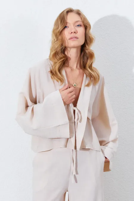 Kadın Bej Önü Fırfırlı Kolları Salaş Bluz